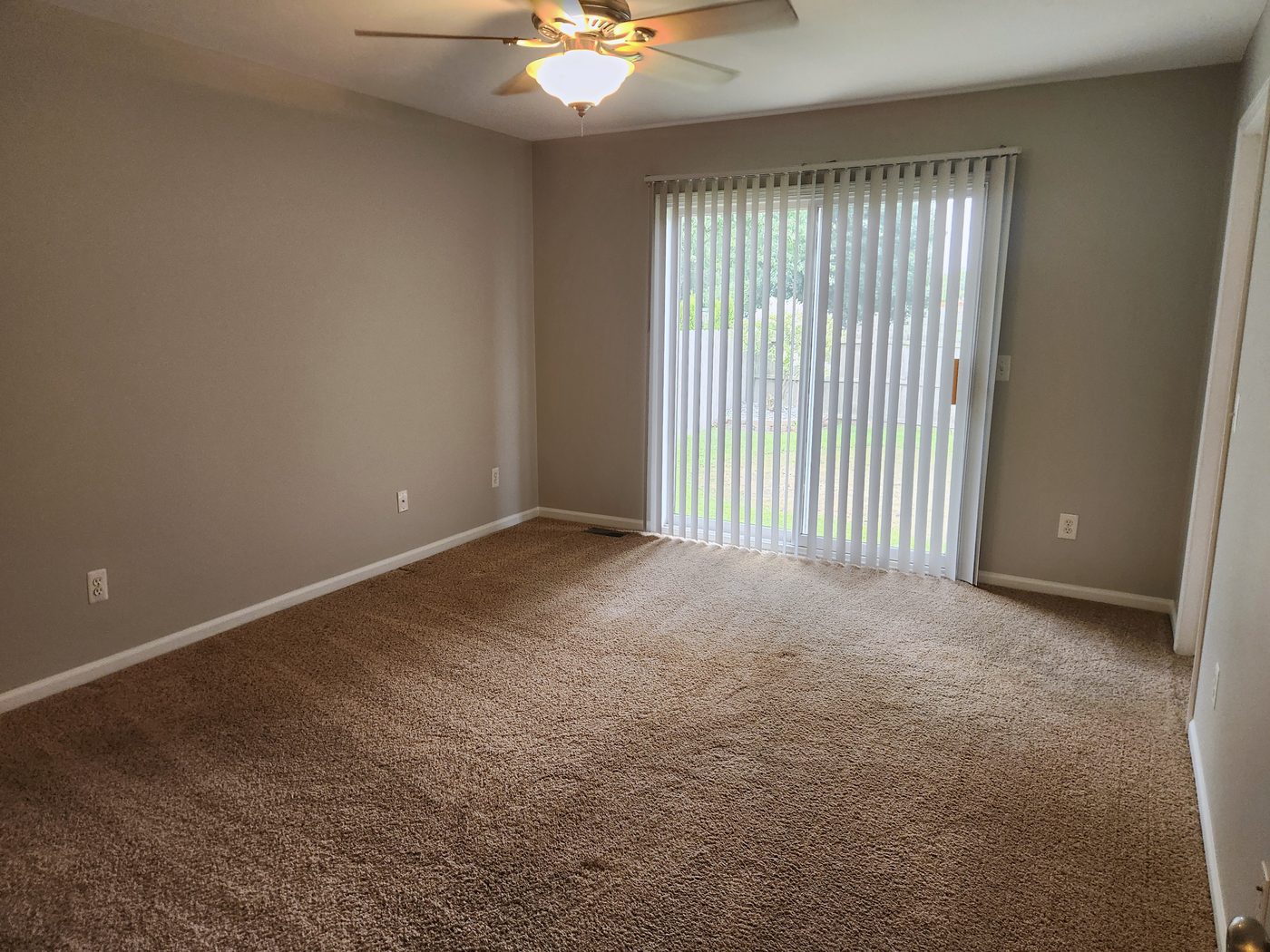 Primary suite with private slider