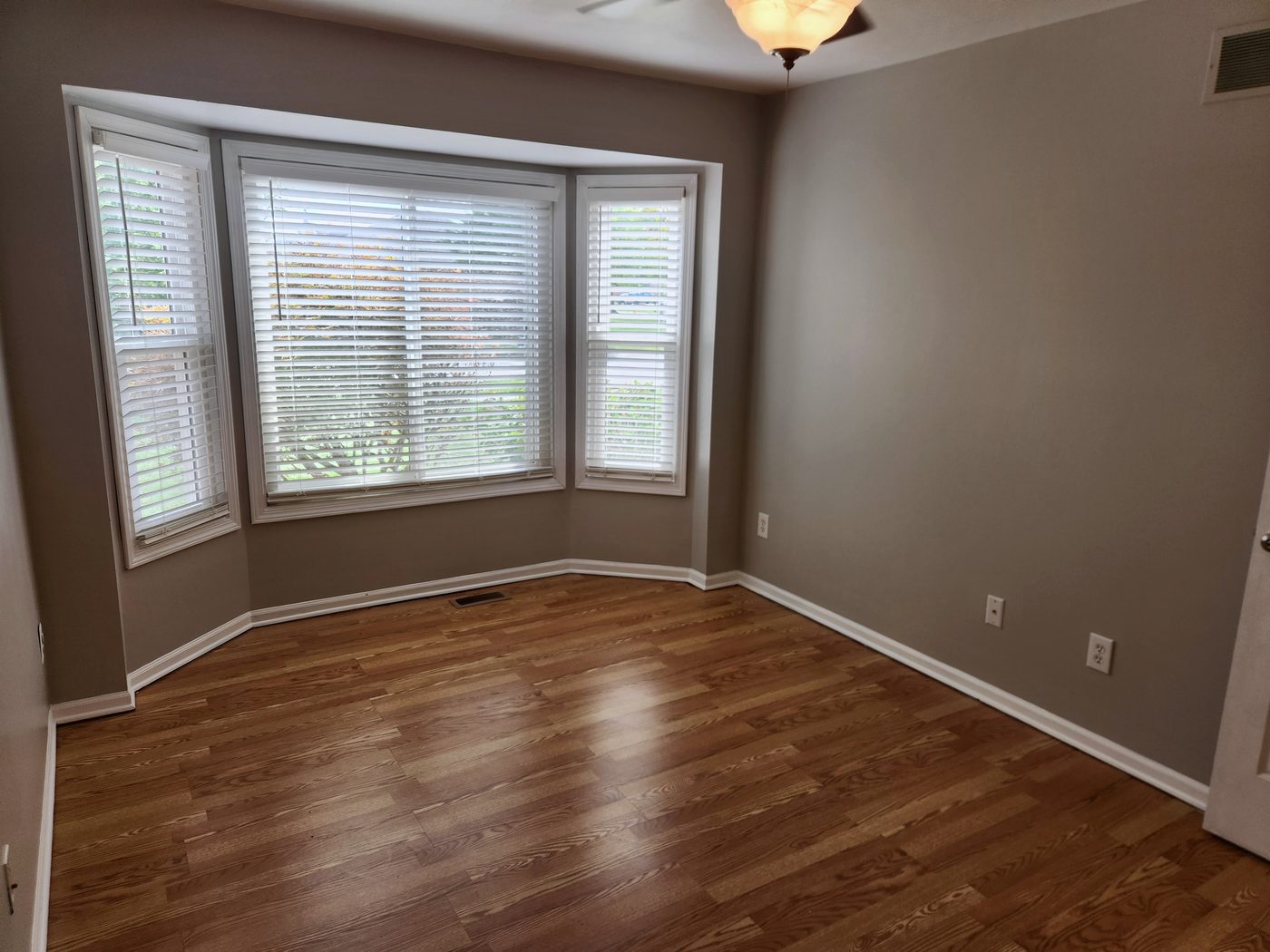 Bedroom with bay window