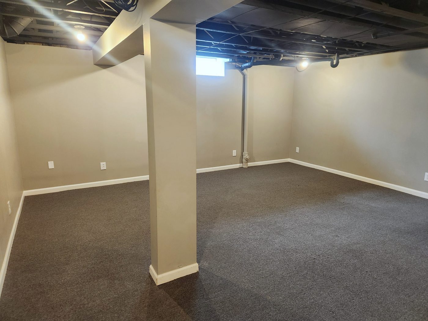 Finished basement rec space